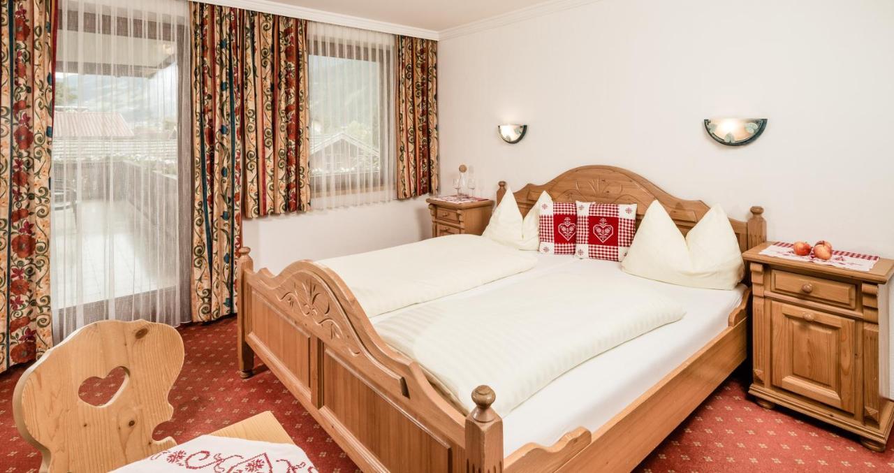 Hotel Standlhof Zillertal Uderns Esterno foto