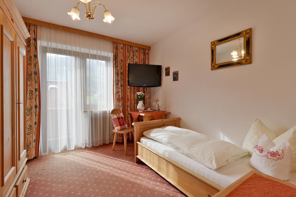 Hotel Standlhof Zillertal Uderns Esterno foto
